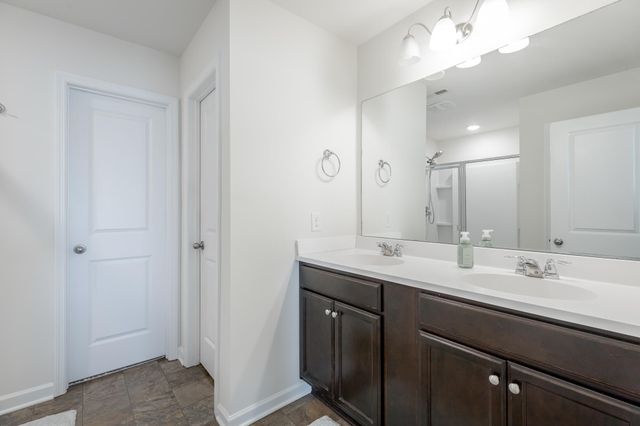 155 Browning Drive 77, Rossville, GA 30741