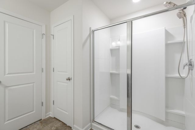 155 Browning Drive 77, Rossville, GA 30741