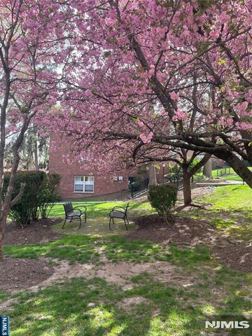 280-320 Oak Street 318D, Ridgewood, NJ 07450