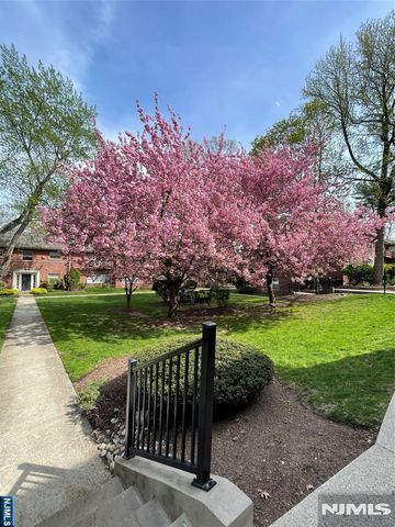 280-320 Oak Street 318D, Ridgewood, NJ 07450