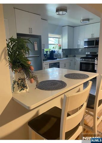 280-320 Oak Street 318D, Ridgewood, NJ 07450