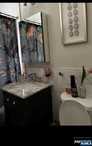 280-320 Oak Street 318D, Ridgewood, NJ 07450