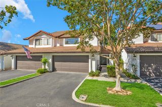 25 Clover Hill Lane 106, Laguna Hills, CA 92653
