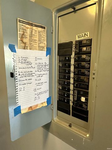 831 Lancaster Drive, South Bend, IN 46614