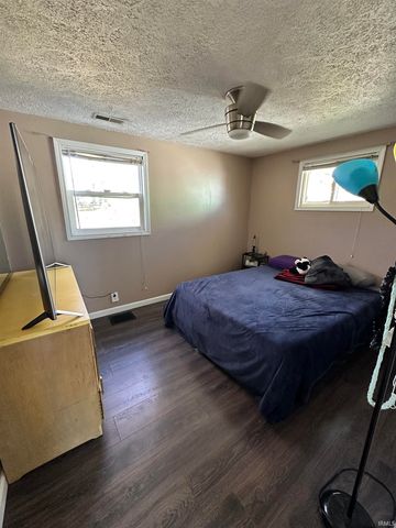 831 Lancaster Drive, South Bend, IN 46614