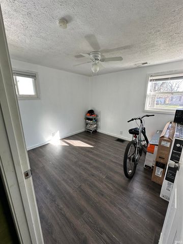 831 Lancaster Drive, South Bend, IN 46614