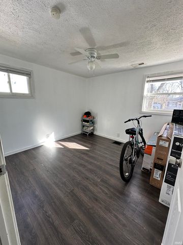 831 Lancaster Drive, South Bend, IN 46614