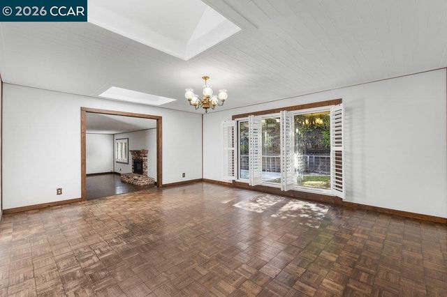 8 Ramona Drive, Orinda, CA 94563