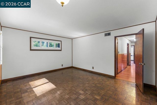 8 Ramona Drive, Orinda, CA 94563