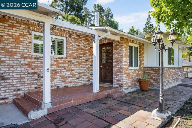8 Ramona Drive, Orinda, CA 94563