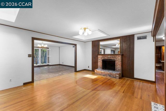 8 Ramona Drive, Orinda, CA 94563