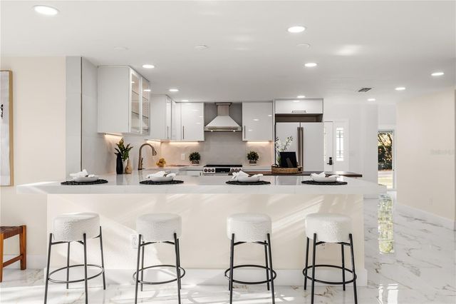 4 CHASE ROAD, Windermere, FL 34786