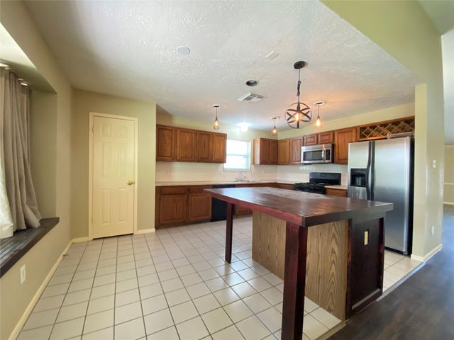 14727 Sun Harbor Drive, Houston, TX 77062