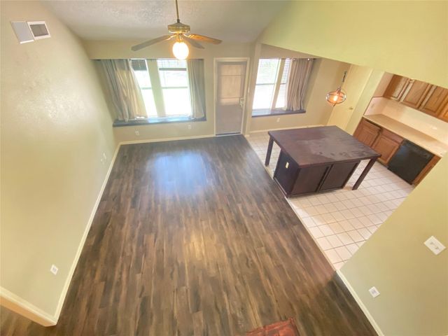 14727 Sun Harbor Drive, Houston, TX 77062