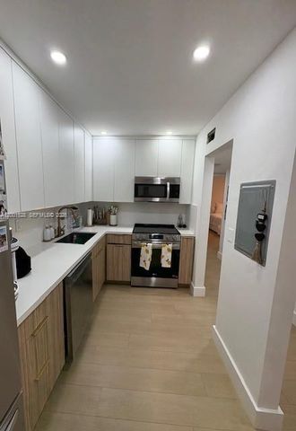 7927 SW 104th St 205E, Miami, FL 33156