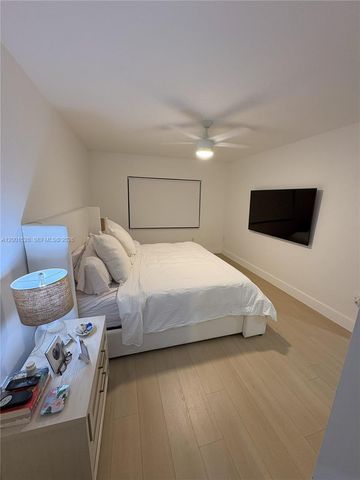 7927 SW 104th St 205E, Miami, FL 33156