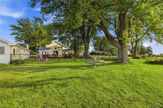 2463 Lake Road, Porter, NY 14131