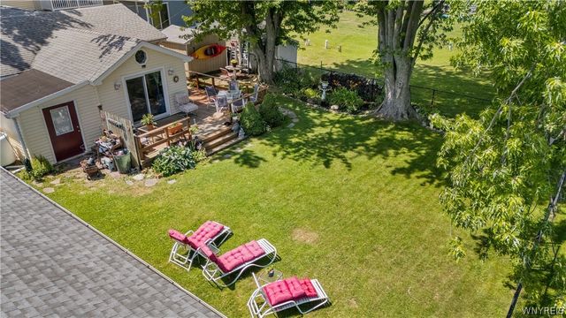 2463 Lake Road, Porter, NY 14131