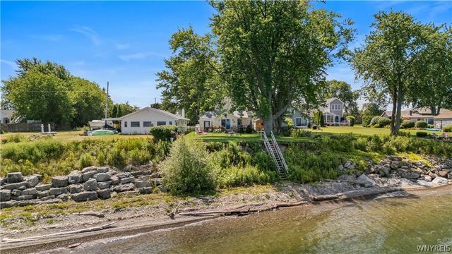 2463 Lake Road, Porter, NY 14131