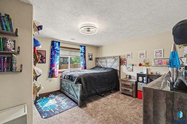 8209 E Willow Leaf St Street, Sioux Falls, SD 57110