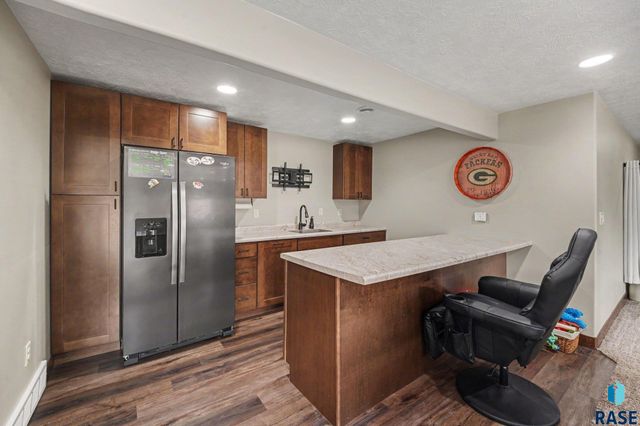 8209 E Willow Leaf St Street, Sioux Falls, SD 57110