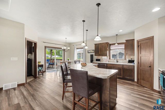 8209 E Willow Leaf St Street, Sioux Falls, SD 57110