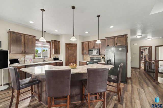 8209 E Willow Leaf St Street, Sioux Falls, SD 57110