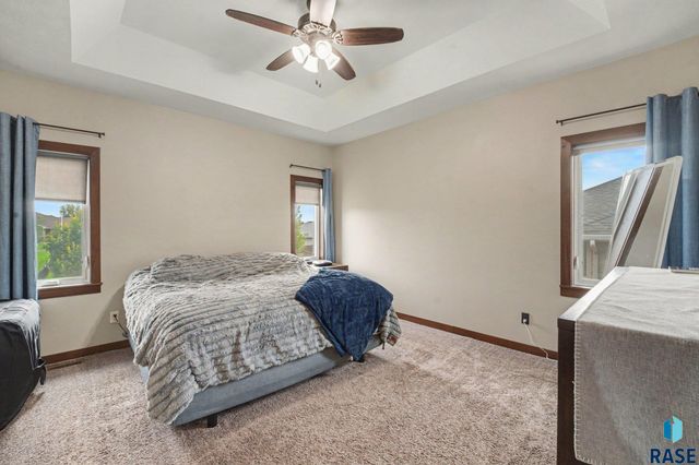 8209 E Willow Leaf St Street, Sioux Falls, SD 57110