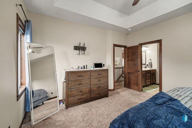 8209 E Willow Leaf St Street, Sioux Falls, SD 57110