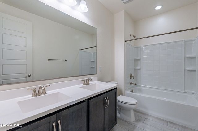 25424 N 19th Drive, Phoenix, AZ 85085