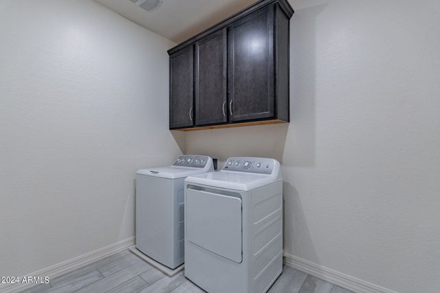 25424 N 19th Drive, Phoenix, AZ 85085