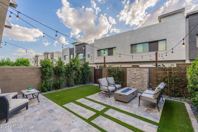 25424 N 19th Drive, Phoenix, AZ 85085