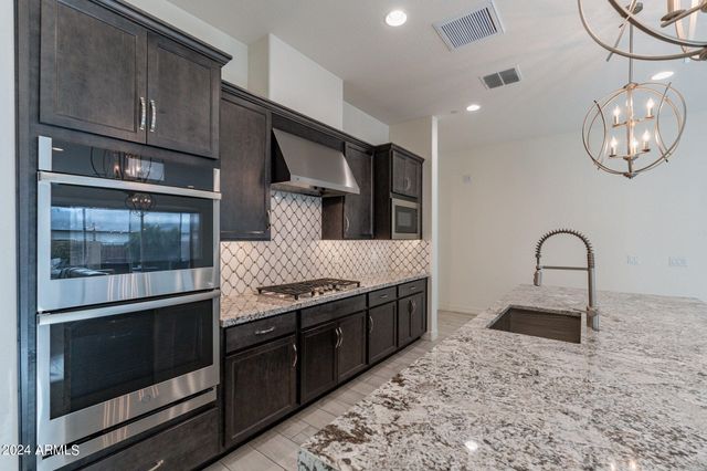 25424 N 19th Drive, Phoenix, AZ 85085