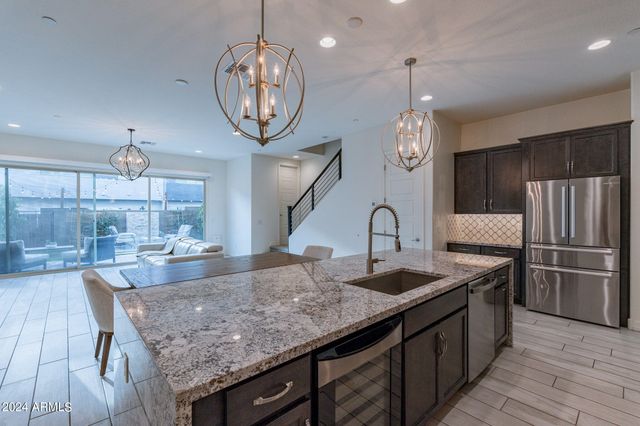25424 N 19th Drive, Phoenix, AZ 85085