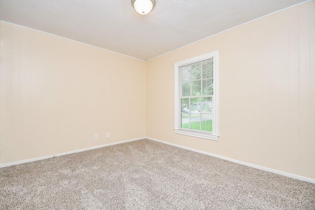 225 17th Ave N, Texas City, TX 77590