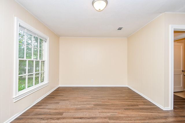 225 17th Ave N, Texas City, TX 77590