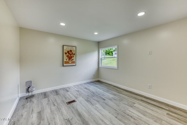105 Pemberton Court, Bristol, TN 37620