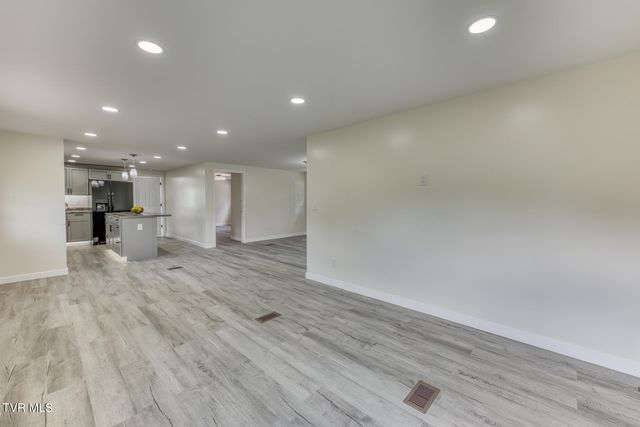 105 Pemberton Court, Bristol, TN 37620