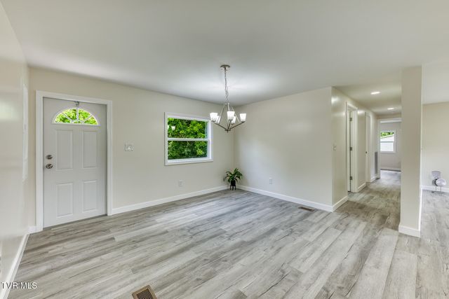 105 Pemberton Court, Bristol, TN 37620