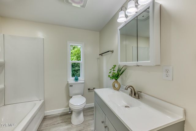 105 Pemberton Court, Bristol, TN 37620