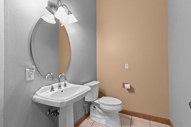 500 HILLSIDE DRIVE, Berlin, WI 54923