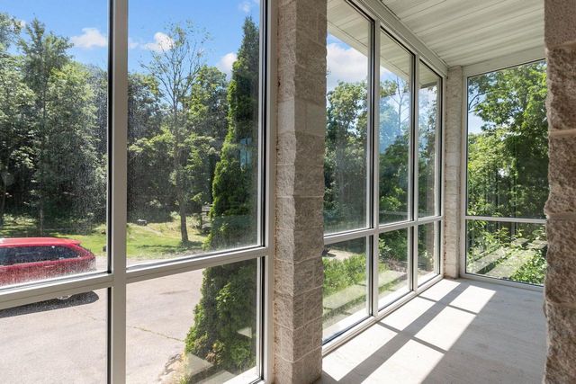 500 HILLSIDE DRIVE, Berlin, WI 54923