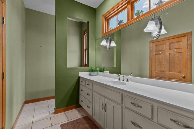 500 HILLSIDE DRIVE, Berlin, WI 54923