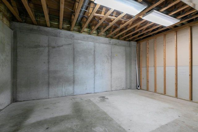 500 HILLSIDE DRIVE, Berlin, WI 54923