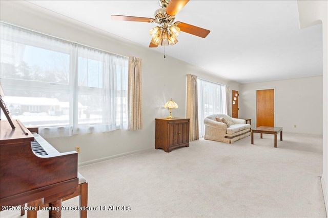 673 Joan Drive, Mason, MI 48854