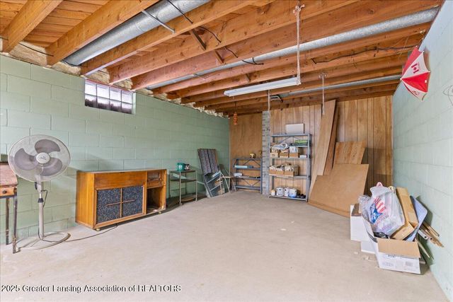 673 Joan Drive, Mason, MI 48854