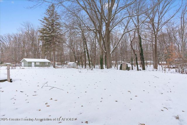 673 Joan Drive, Mason, MI 48854