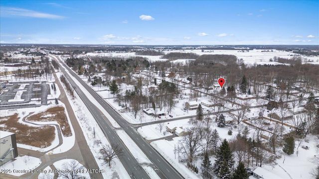673 Joan Drive, Mason, MI 48854