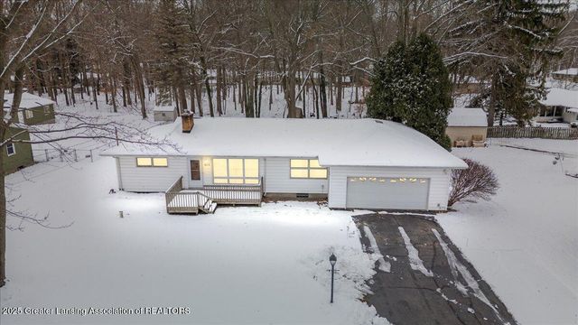 673 Joan Drive, Mason, MI 48854