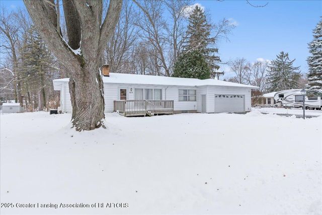 673 Joan Drive, Mason, MI 48854